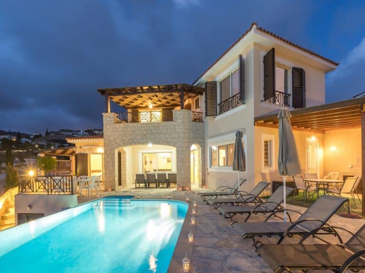 Resitour – Kurzzeitvermietung in Paphos, Zypern